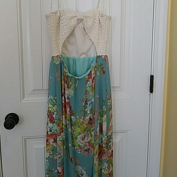 Floral Maxi dress - Picture 4 of 7